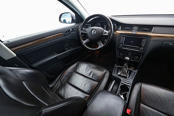 Skoda Superb 23 of 30