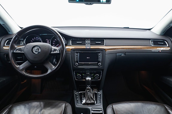 Skoda Superb 22 of 30