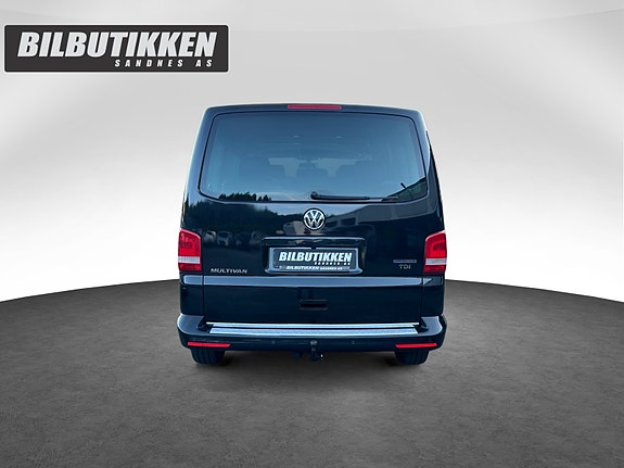 Volkswagen Multivan 4 of 22