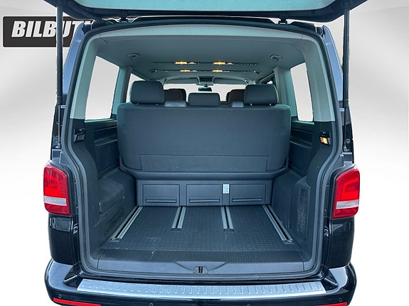 Volkswagen Multivan 22 of 22