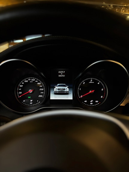 Mercedes-Benz C250 d 24 of 26