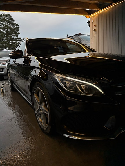 Mercedes-Benz C250 d 3 of 26