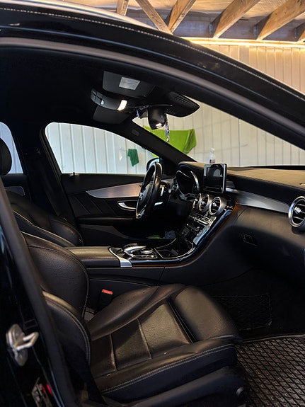 Mercedes-Benz C250 d 16 of 26