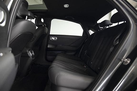 Hyundai Ioniq 6 23 of 30