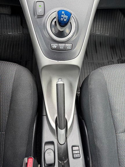 Toyota Auris 24 of 30