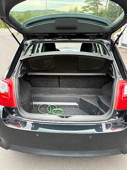 Toyota Auris 11 of 30
