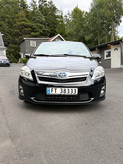 Toyota Auris 4 of 30