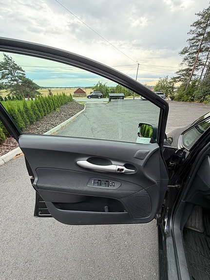 Toyota Auris 29 of 30
