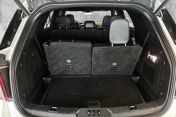 Ford Explorer 29 of 30