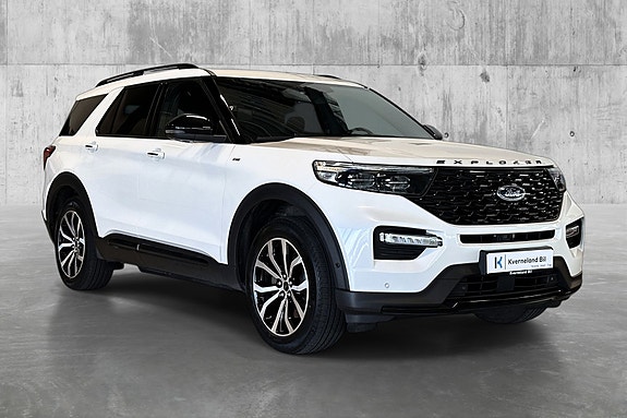 Ford Explorer 4 of 30