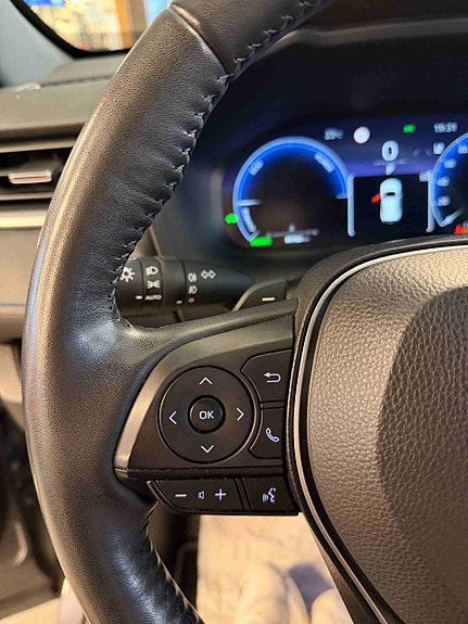 Toyota RAV4 11 of 29
