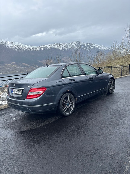 Mercedes-Benz C200 d 3 of 10