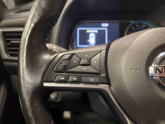 Nissan Leaf 13 of 26