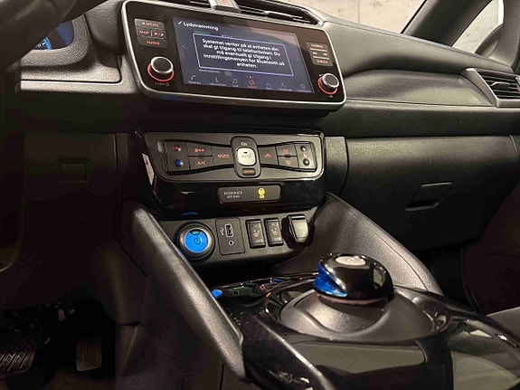 Nissan Leaf 16 of 26