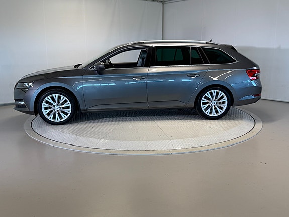 Skoda Superb 12 of 30