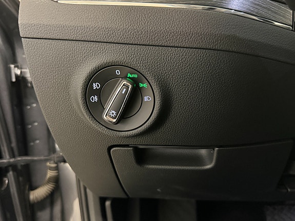 Skoda Superb 24 of 30