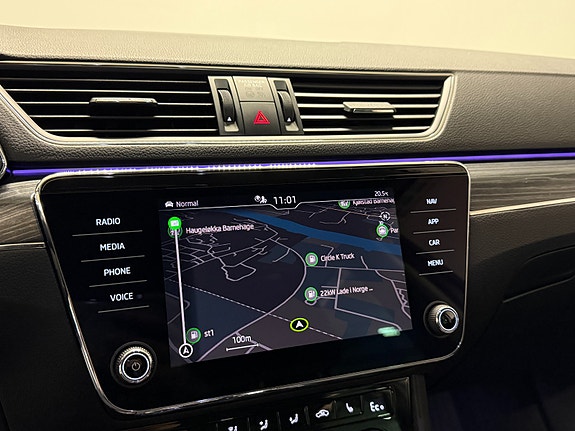 Skoda Superb 30 of 30