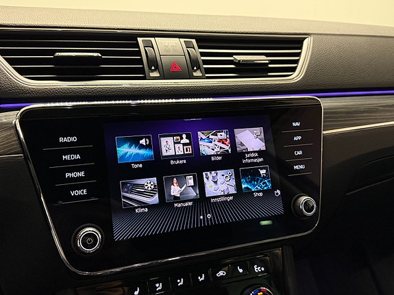 Skoda Superb 28 of 30