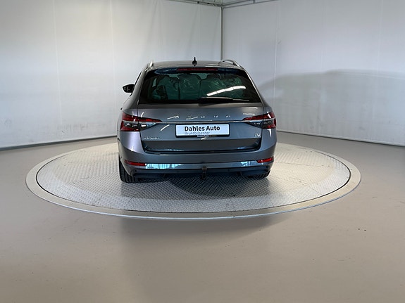 Skoda Superb 13 of 30