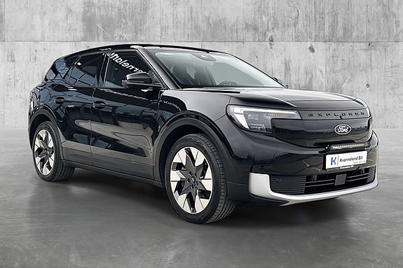Ford Explorer 4 of 27