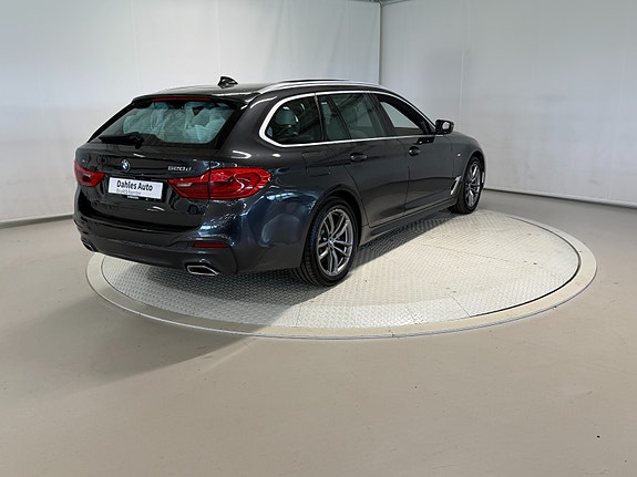 BMW 3 of 30