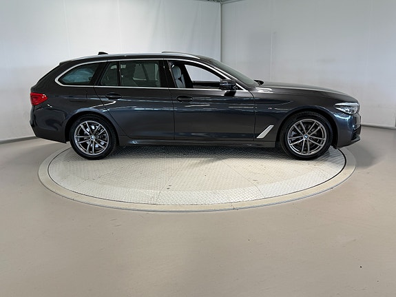 BMW 13 of 30