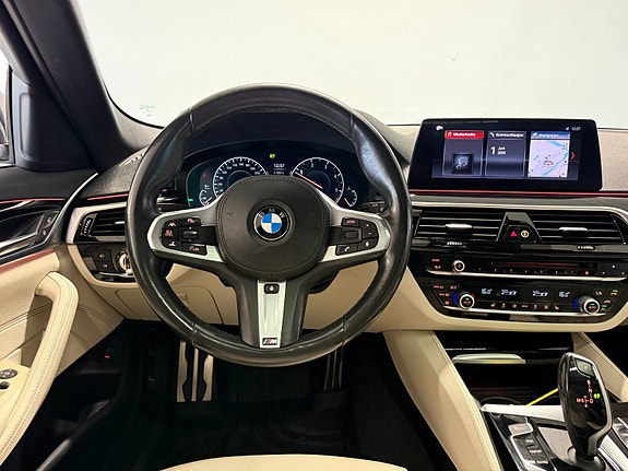 BMW 17 of 30
