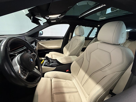 BMW 7 of 30