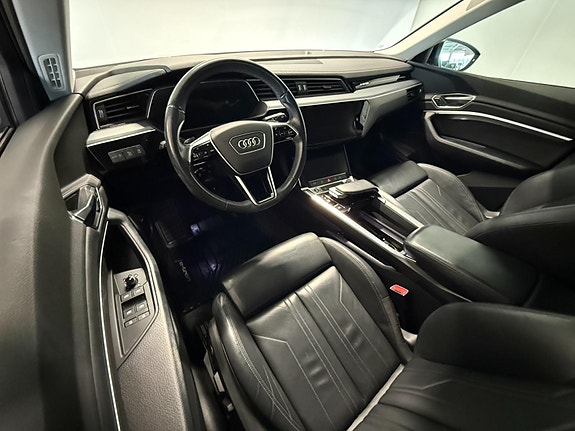 Audi e-tron 6 of 30
