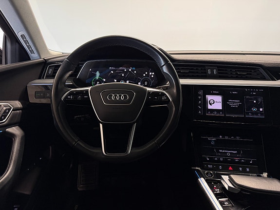 Audi e-tron 18 of 30