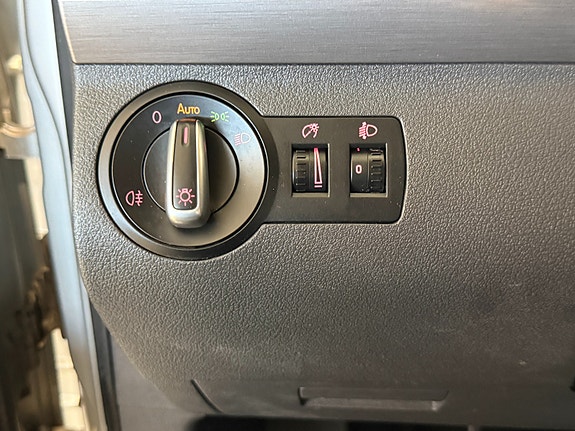 Volkswagen Touran 19 of 30