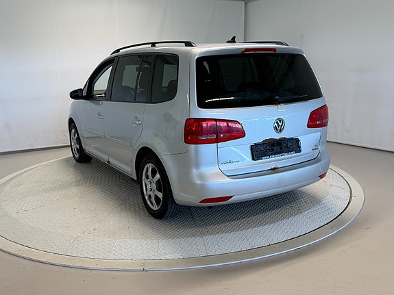 Volkswagen Touran 14 of 30