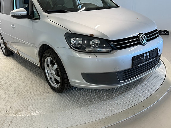 Volkswagen Touran 13 of 30