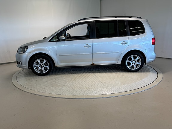 Volkswagen Touran 9 of 30