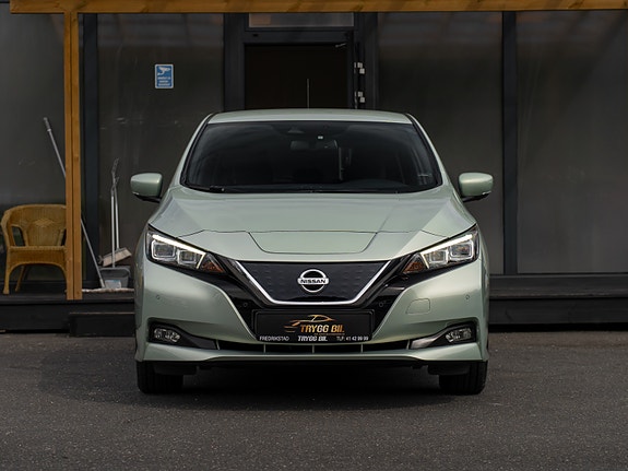 Nissan Leaf 2 of 30