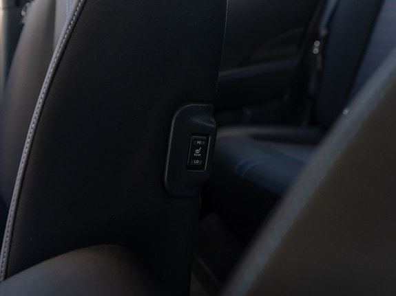 Nissan Leaf 25 of 30