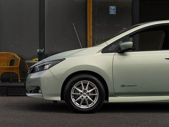 Nissan Leaf 11 of 30