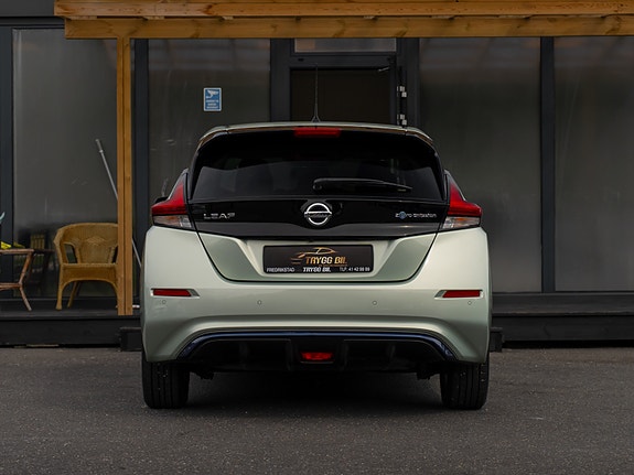 Nissan Leaf 8 of 30