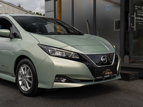 Nissan Leaf 6 of 30