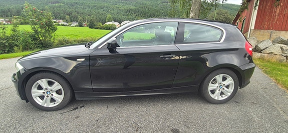 BMW 116d 2 of 13