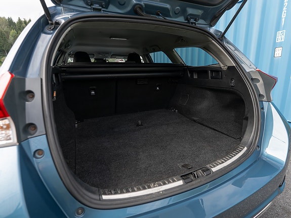 Toyota Auris 16 of 30