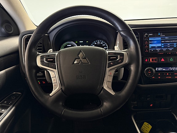 Mitsubishi Outlander 18 of 30