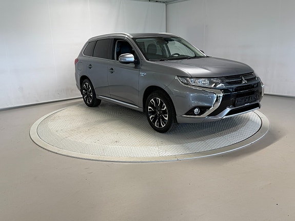 Mitsubishi Outlander 2 of 30