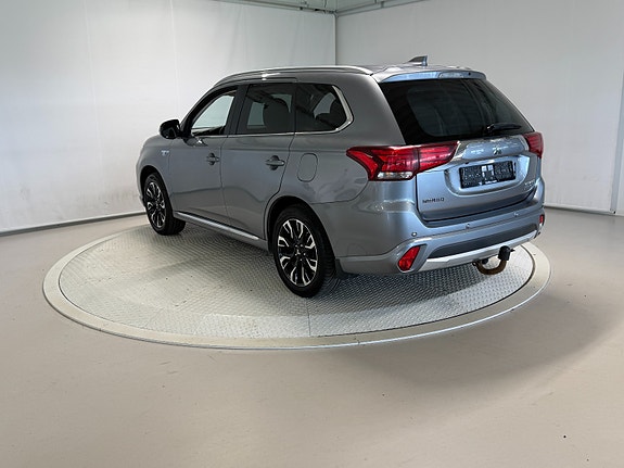 Mitsubishi Outlander 4 of 30