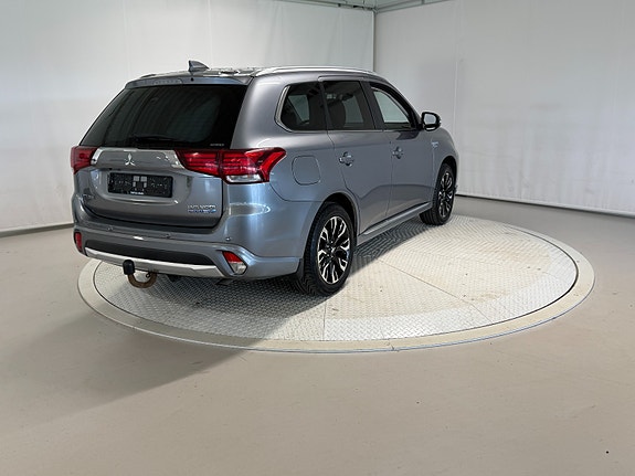 Mitsubishi Outlander 3 of 30