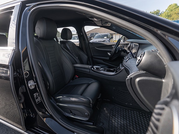 Mercedes-Benz E220 d 20 of 30