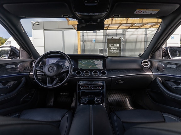 Mercedes-Benz E220 d 22 of 30