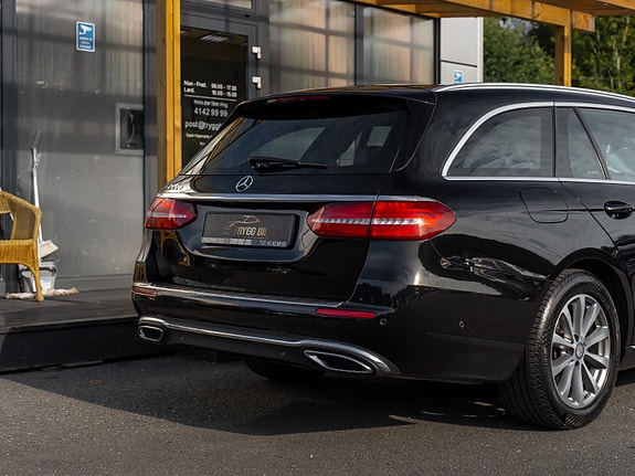 Mercedes-Benz E220 d 4 of 30