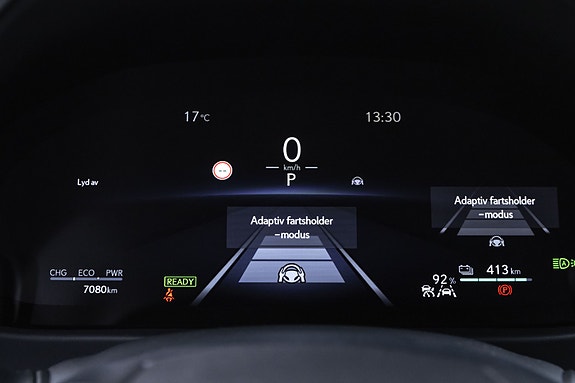 Lexus UX300e 14 of 30
