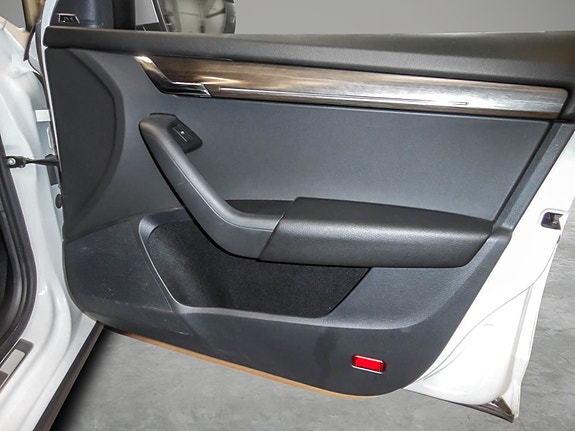 Skoda Octavia Scout 19 of 26